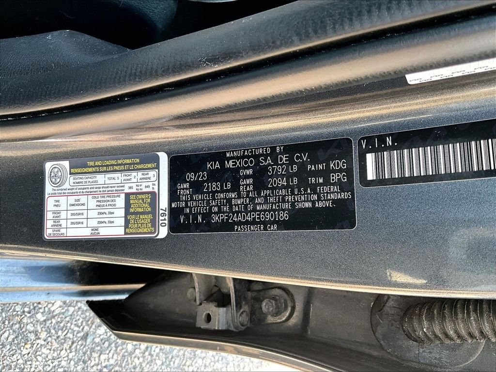 Used 2023 Gray Kia LXS image 33