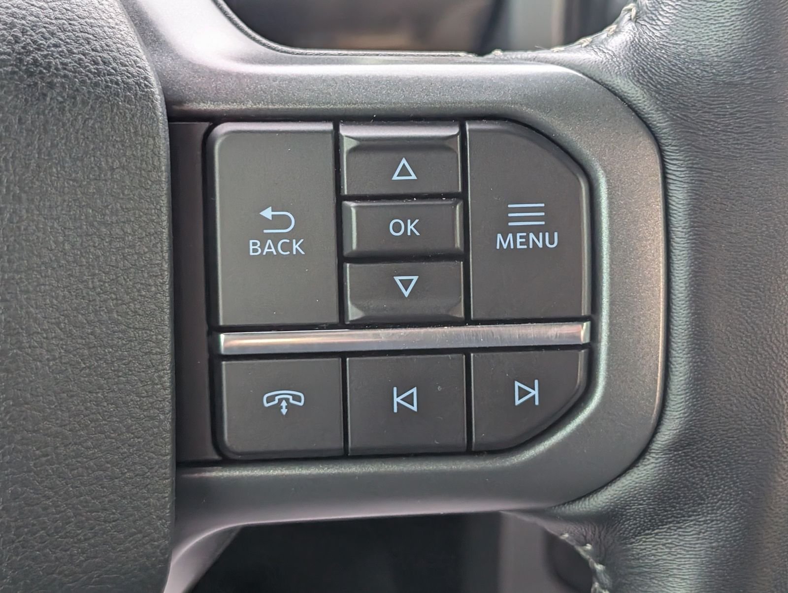 Used 2022 Agate Black Metallic Ford Lariat image 29