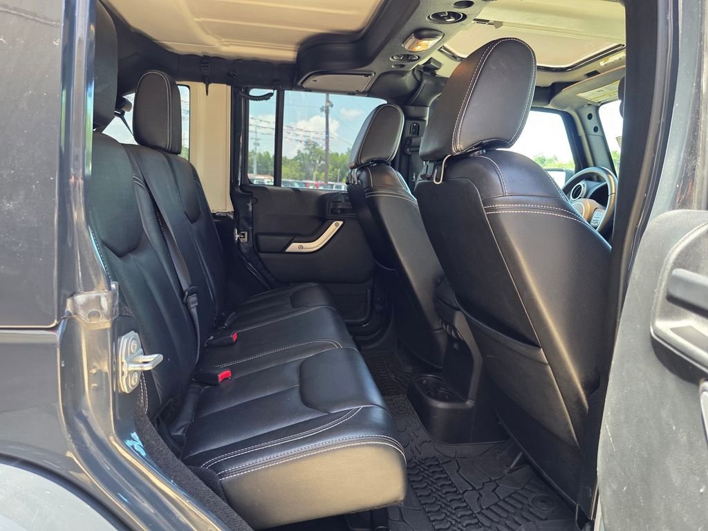 Used 2017 Gray Jeep Unlimited Rubicon image 13