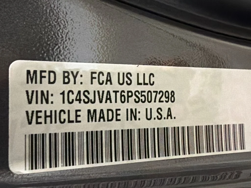 Certified Used 2023 Baltic Gray Metallic Clearcoat Jeep Series I image 47