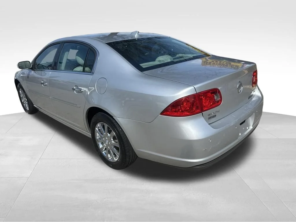 Used 2010 Silver Buick CXL Premium image 18