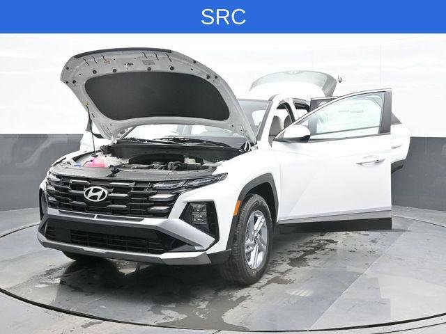 New 2026 White Hyundai SE AWD image 30