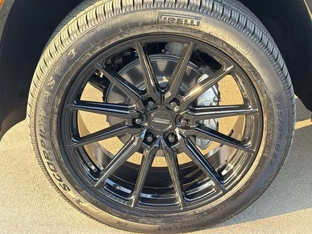 2026 GMC Yukon XL Denali - Photo 10