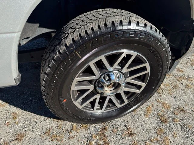 Used 2019 Silver Ford Lariat image 14