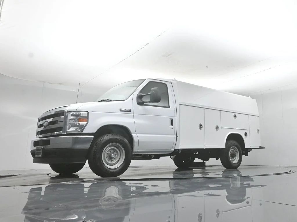 New 2026 White Ford Base image 44
