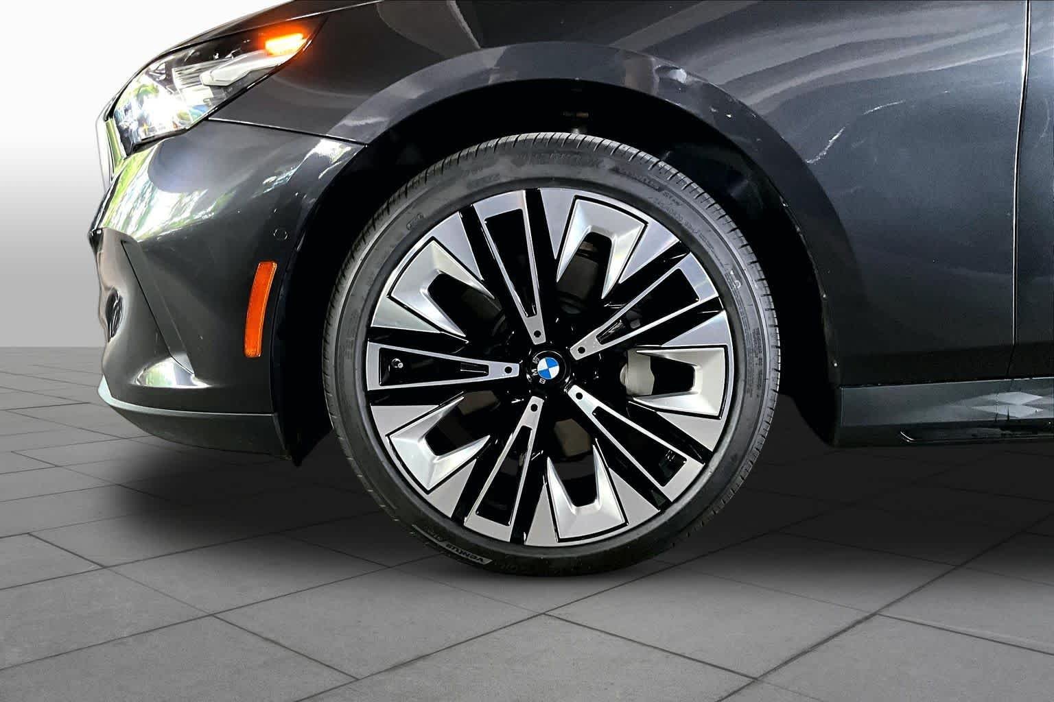 Certified Used 2026 Dark Graphite Metallic BMW 530i image 10