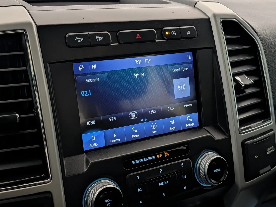 Certified Used 2020 Red Ford LARIAT - - 4WD - 502A Grp - 5.0L V-8 - Twin Panel Sunroof - Black Pkg - B&O Audio - Leather & More! image 23