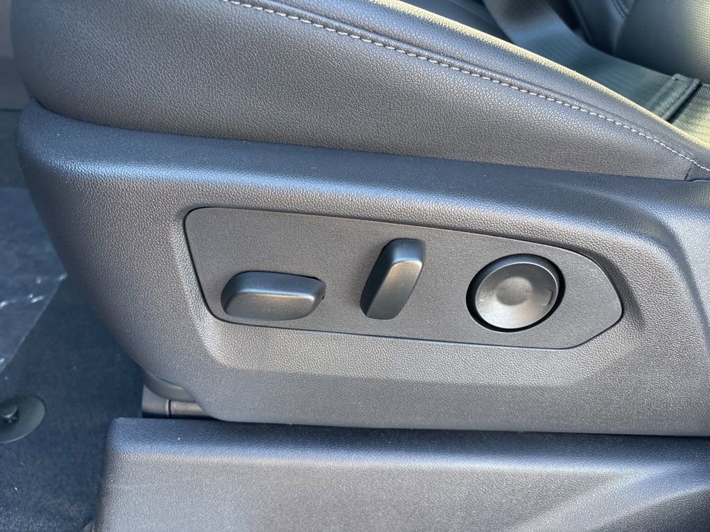 2026 Chevrolet Silverado 1500 LTZ - Photo 7