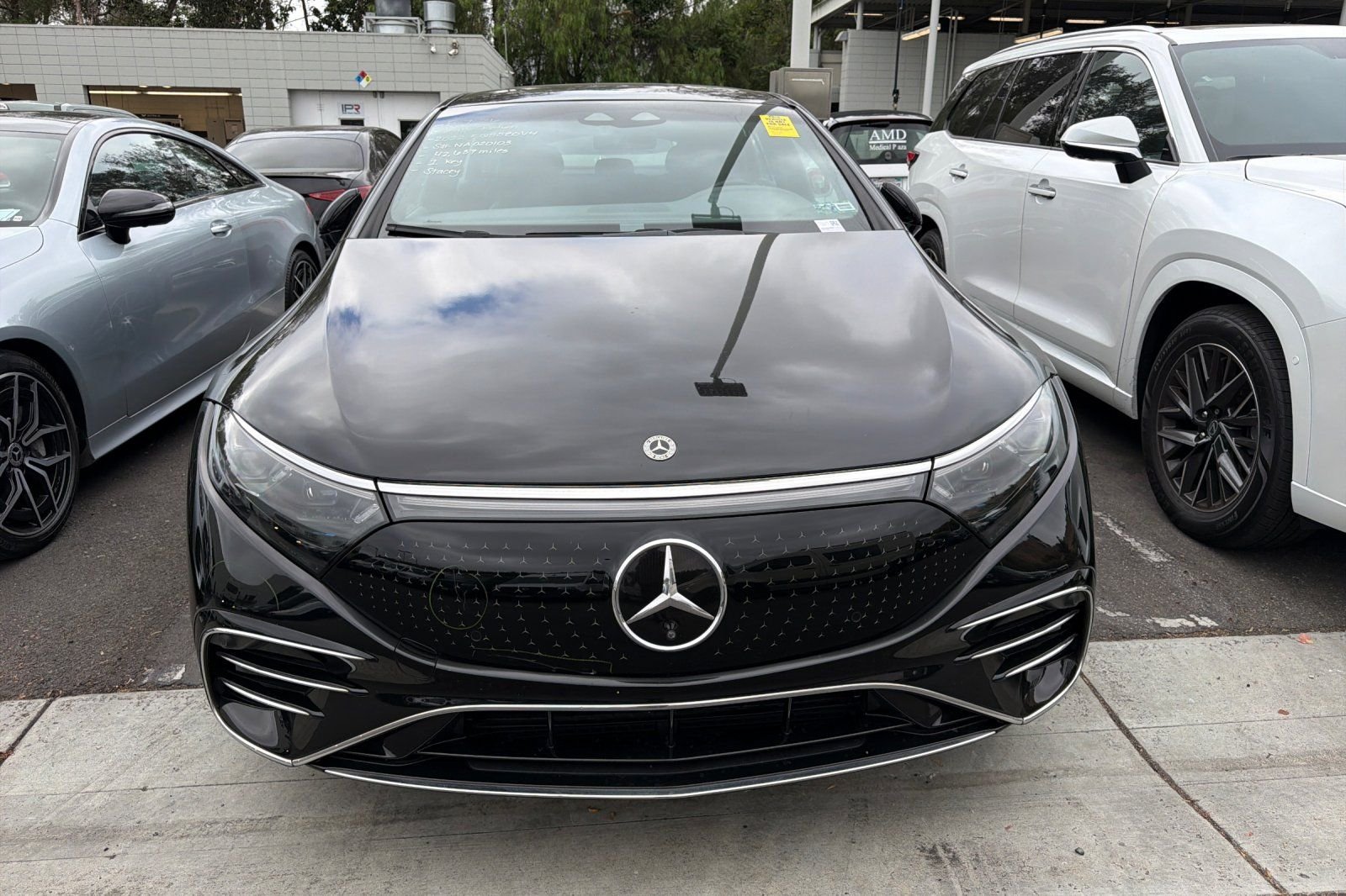 Used 2022 Black Mercedes-Benz 580 image 3