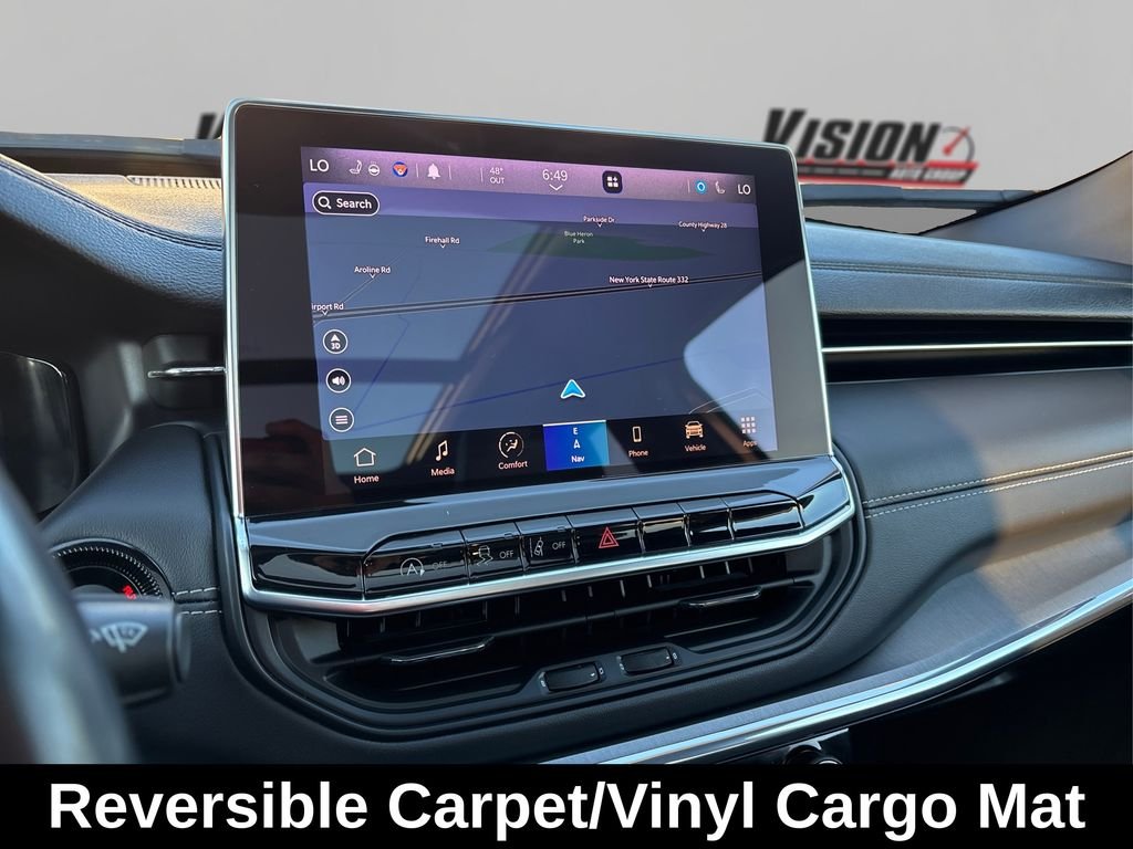Used 2022 Silver Jeep High Altitude image 35