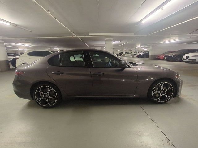 2025 Alfa Romeo Giulia Base - Photo 8