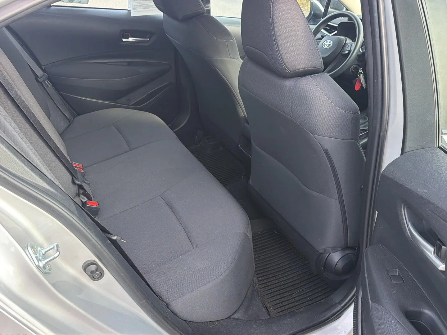 Used 2021 Classic Silver Metallic Toyota LE image 18