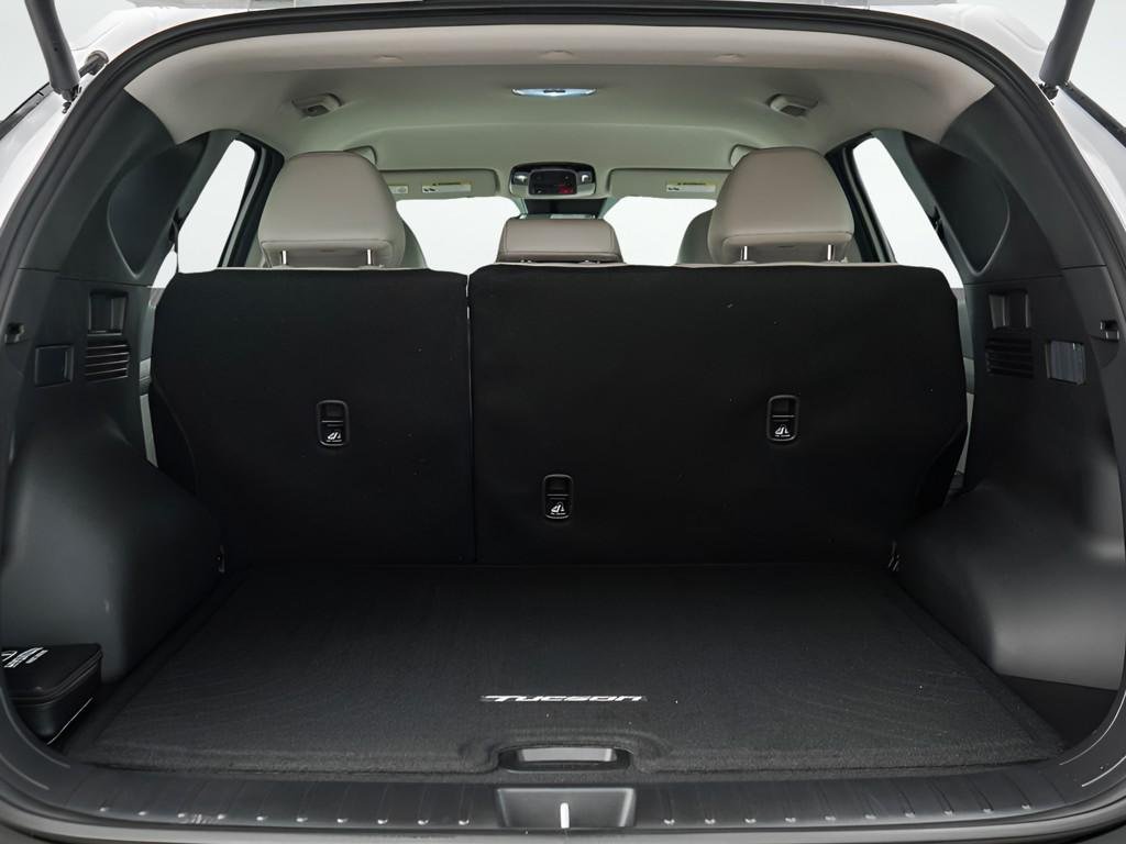 New 2026 Creamy White Pearl Hyundai SEL Convenience AWD image 33