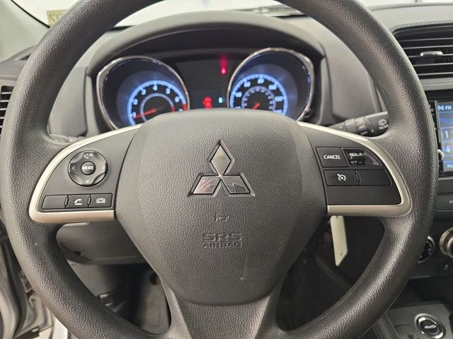 Used 2025 Alloy Silver Metallic Mitsubishi  image 25