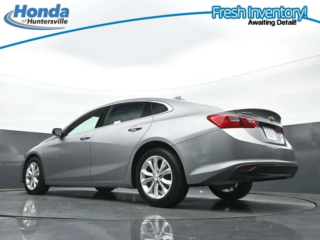 Used 2025 Sterling Gray Metallic Chevrolet LT image 31