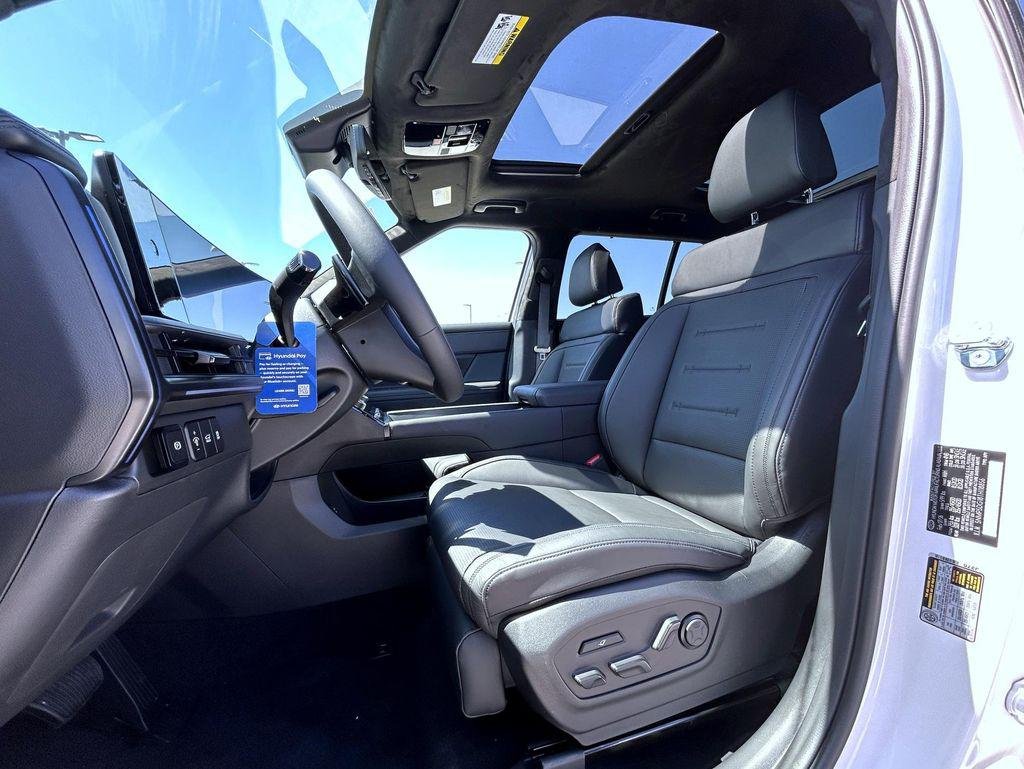 New 2026 White Hyundai Calligraphy image 10