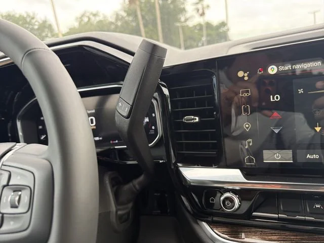 New 2026 Summit White GMC SLE image 30