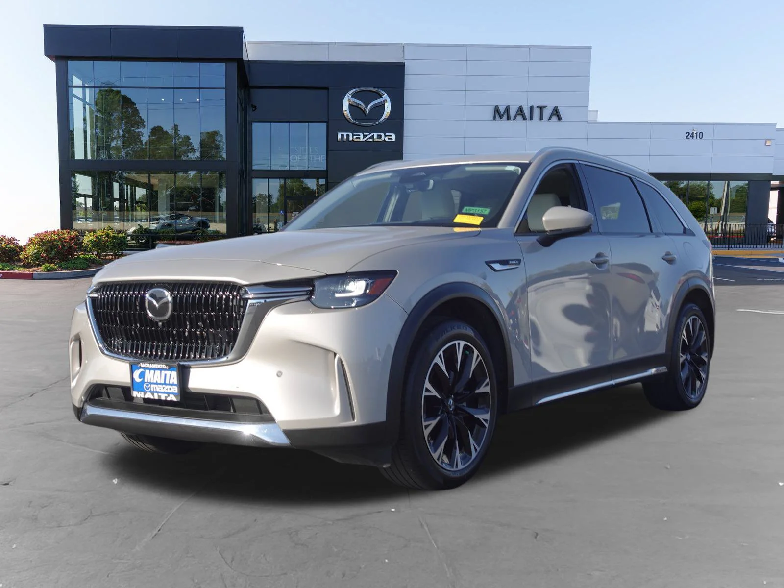 Certified Used 2024 Platinum Quartz Mazda Premium Plus image 9