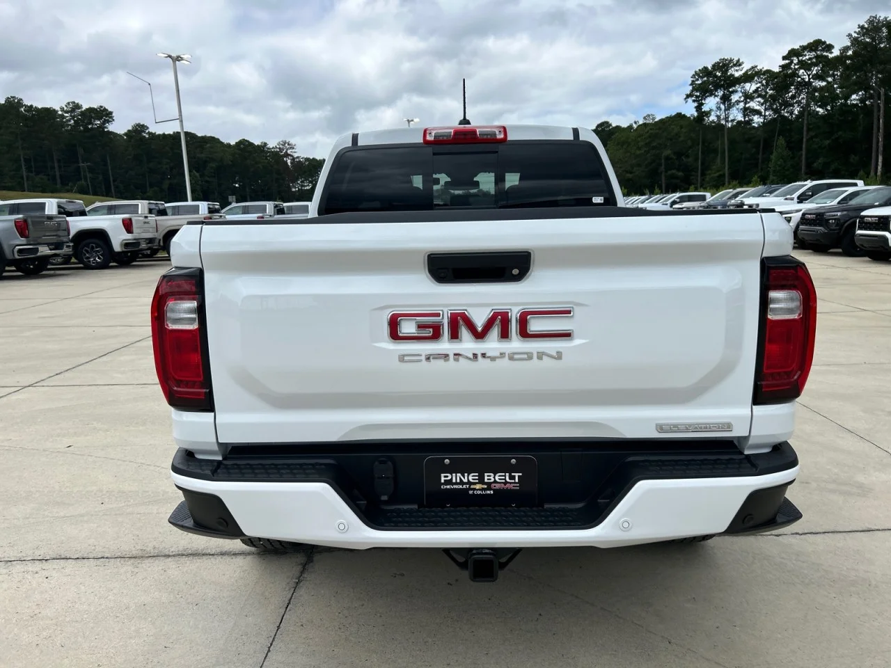 New 2026 Summit White GMC Elevation image 6