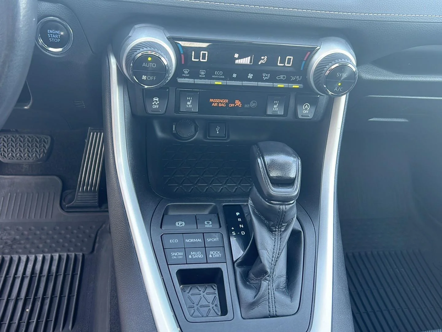 Used 2021 Super White Toyota XLE image 9
