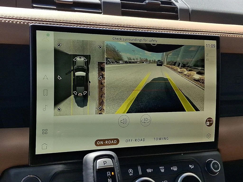 New 2026  Land Rover X-Dynamic SE image 16