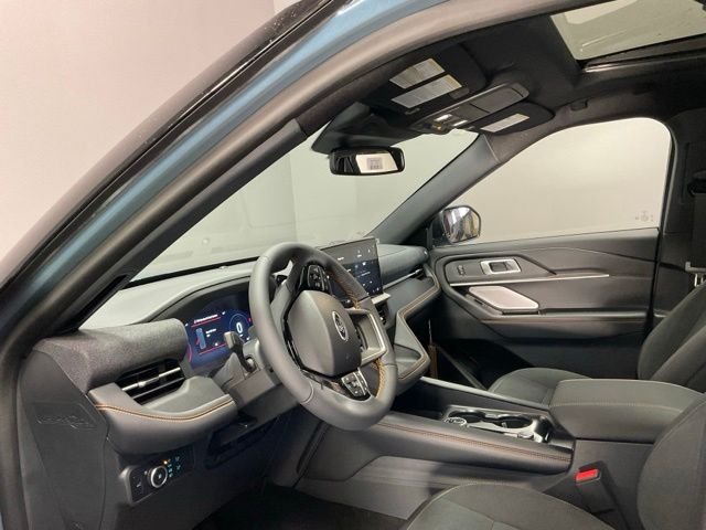 New 2026 Vapor Blue Metallic Ford Tremor® image 17