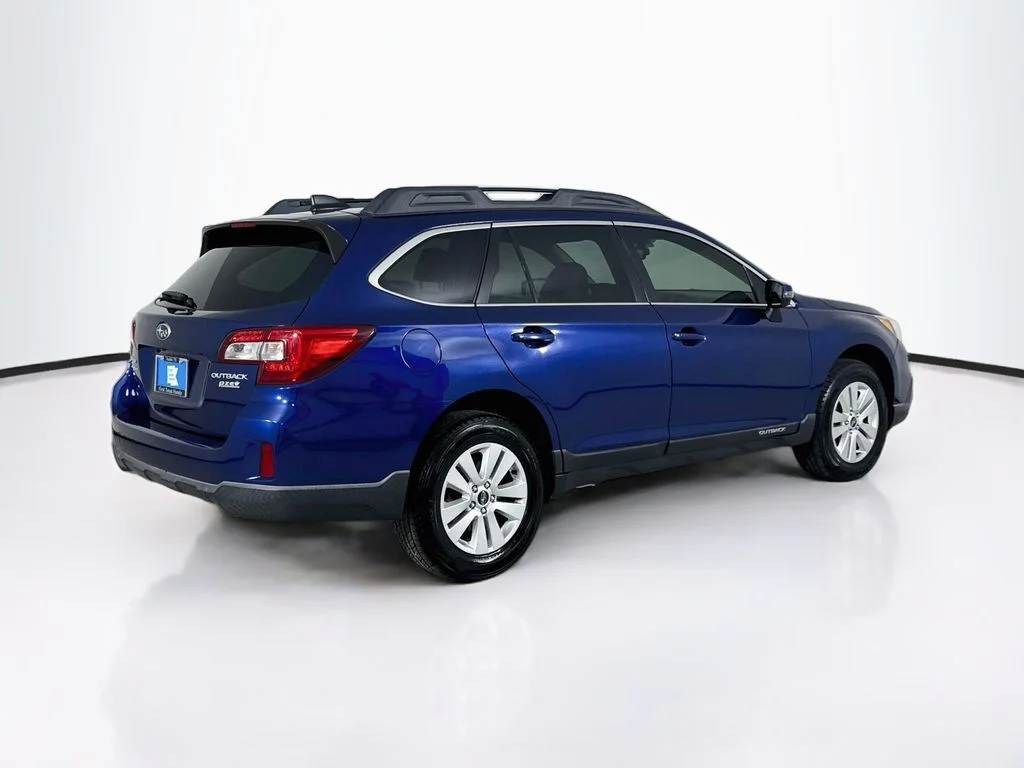 Used 2017 Lapis Blue Pearl Subaru 2.5i Premium image 7