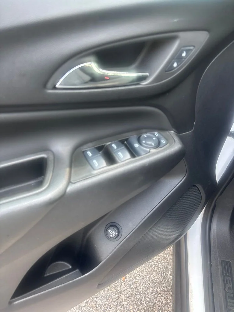 Used 2024 White Chevrolet LT image 19