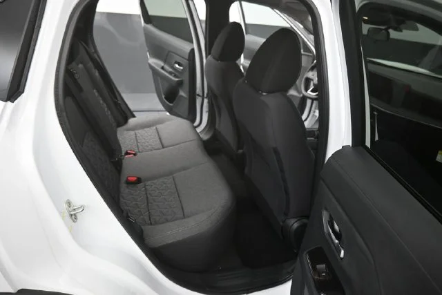 2027 Nissan KICKS SV - Photo 14
