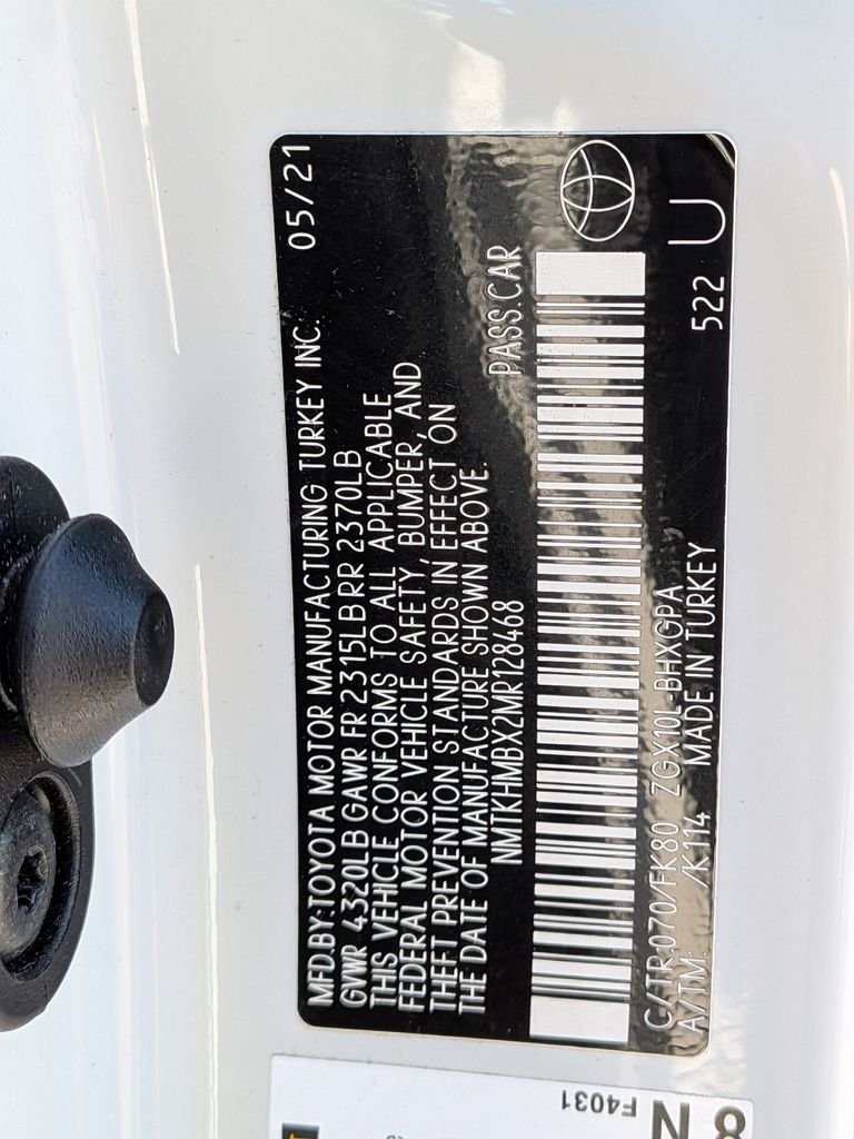 Used 2021 White Toyota XLE image 26