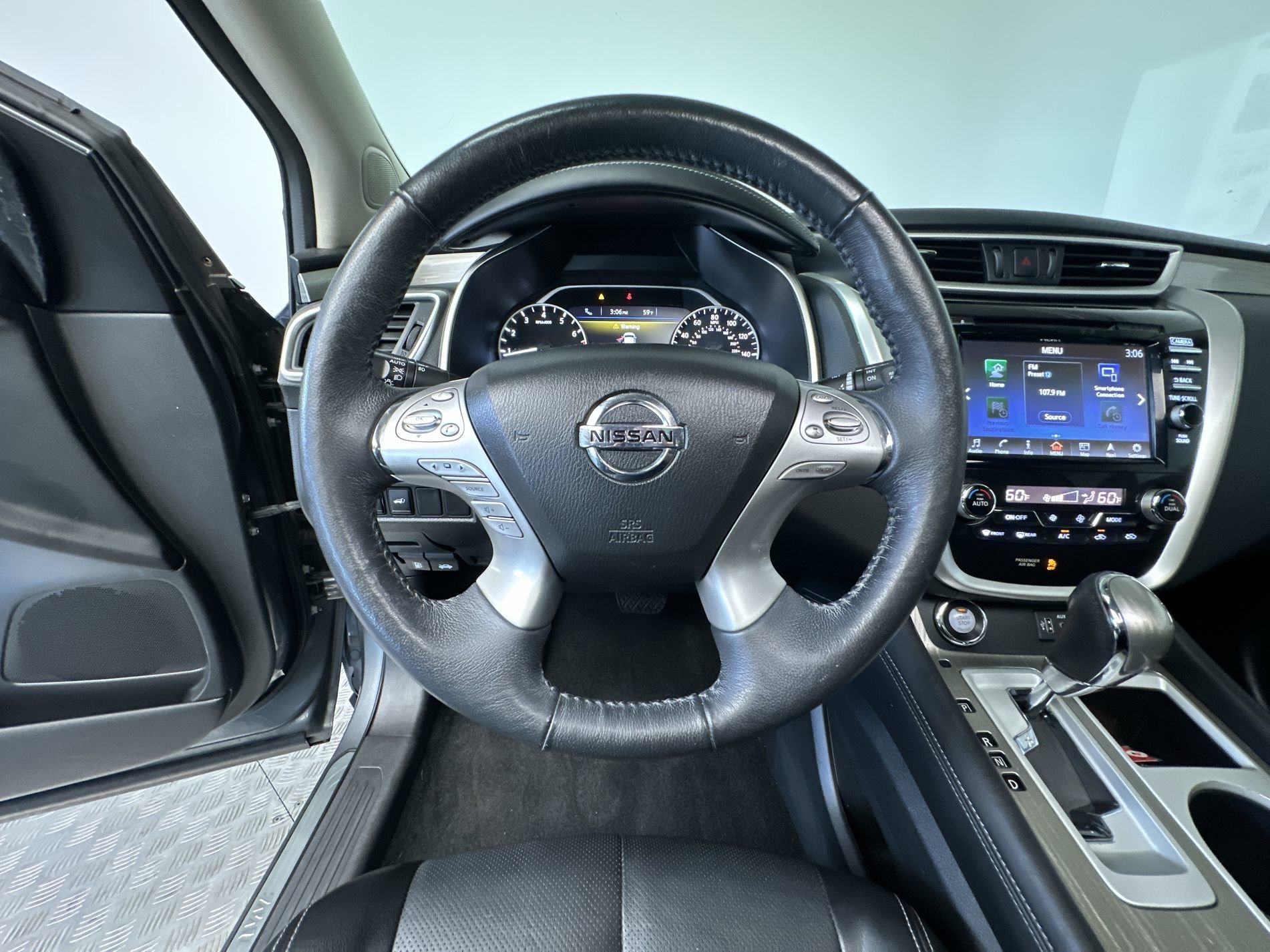 Used 2018 Gun Metallic Nissan SL image 16