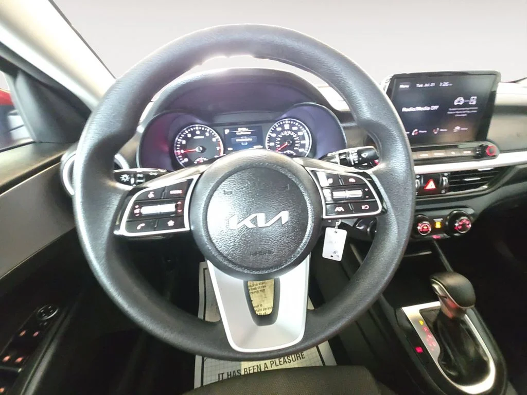 Used 2024 Red Kia LXS image 13