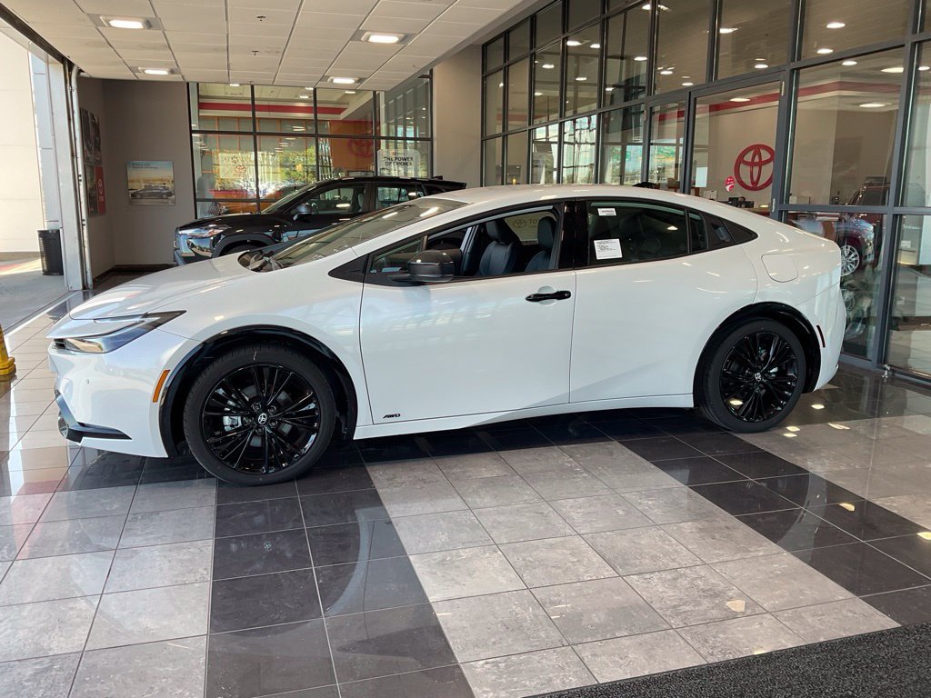 New 2027 Beige Toyota Nightshade image 3