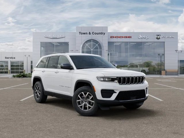 New 2027 Bright White Clear-Coat Paint Jeep Laredo image 5