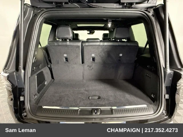 New 2027 Black Jeep  image 27