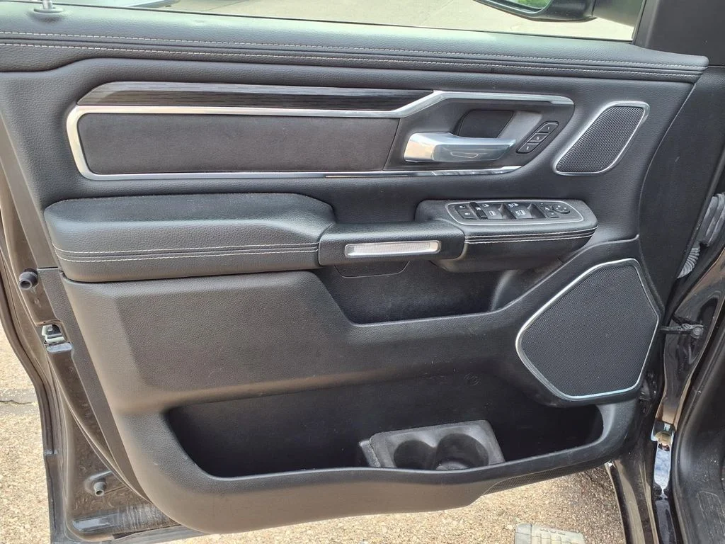 Used 2023 Black Ram Laramie image 17
