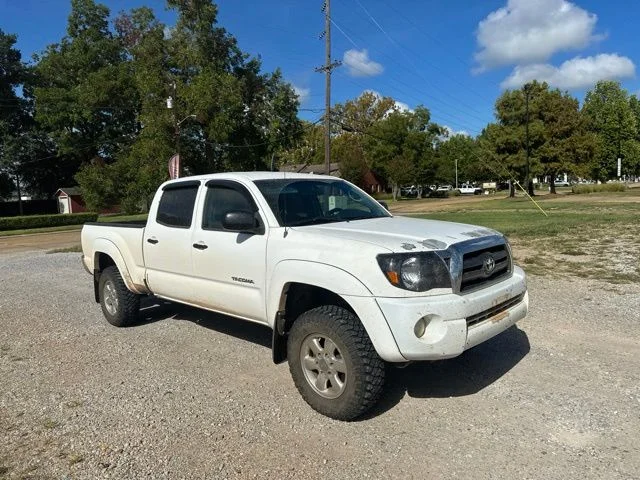 Used 2009 Super White Toyota PreRunner image 2