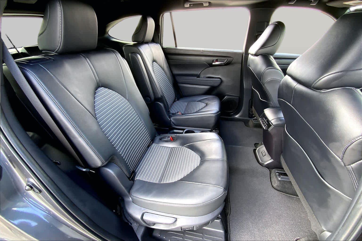 Used 2025 Magnetic Gray Metallic Toyota XSE image 19