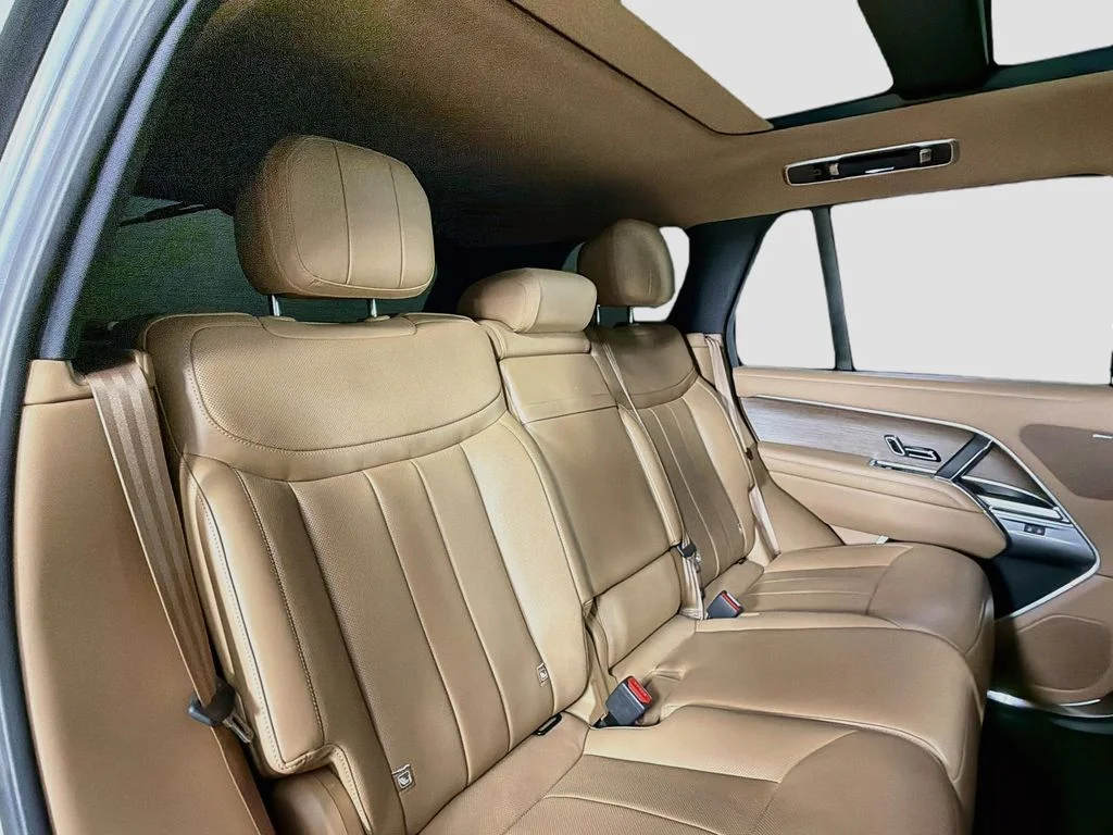 Certified Used 2025 Gray Land Rover SE image 29