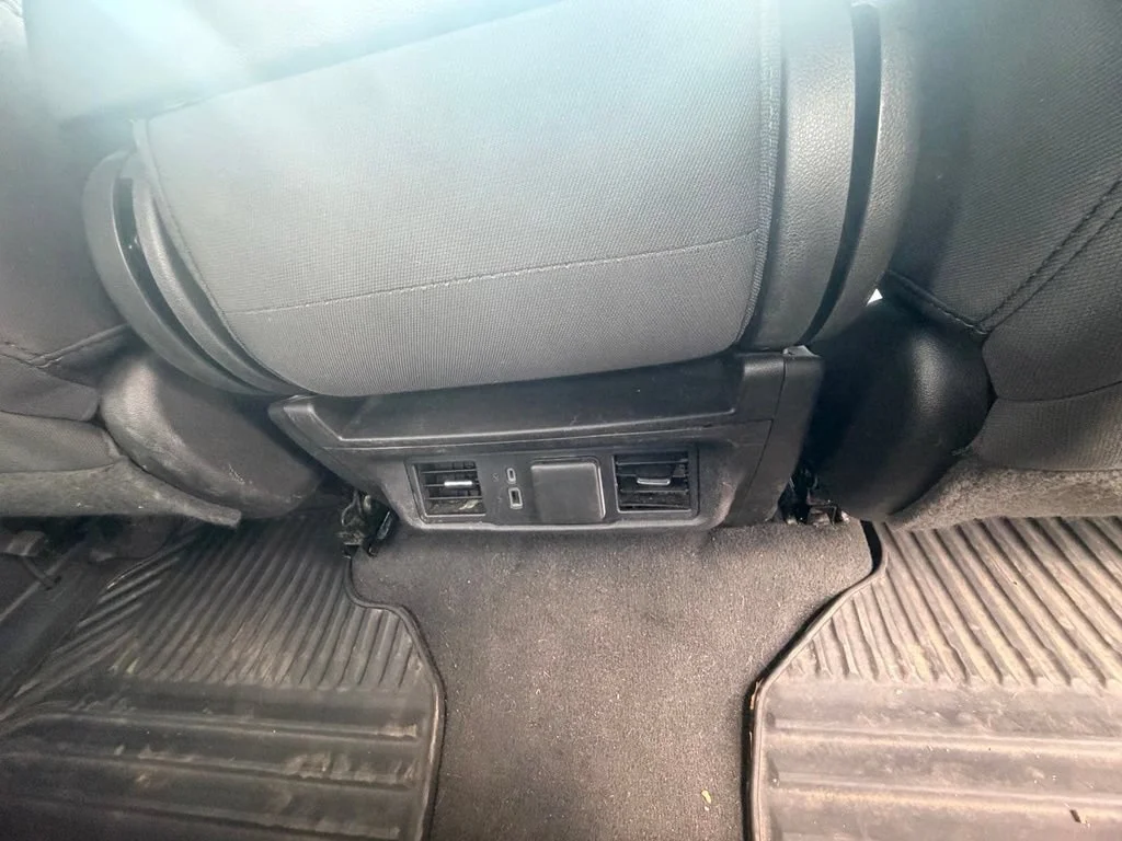 Used 2023 Onyx Black GMC Elevation image 39
