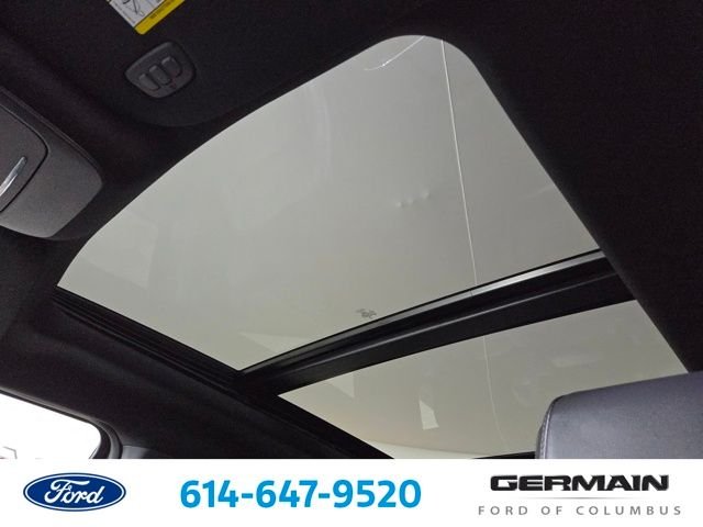 Used 2025 Carbonized Gray Metallic Ford Lariat image 32