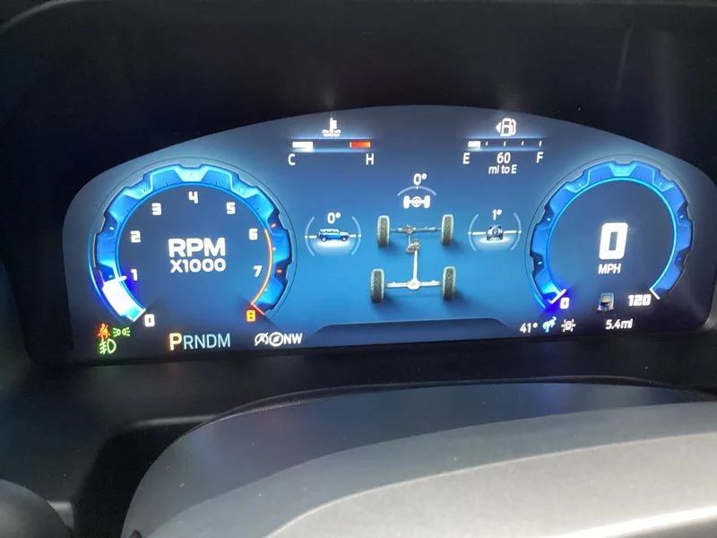 New 2025 Velocity Blue Metallic Ford Badlands® image 32
