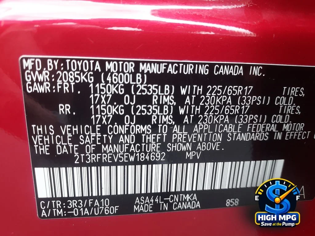 Used 2014 Red Toyota XLE image 35