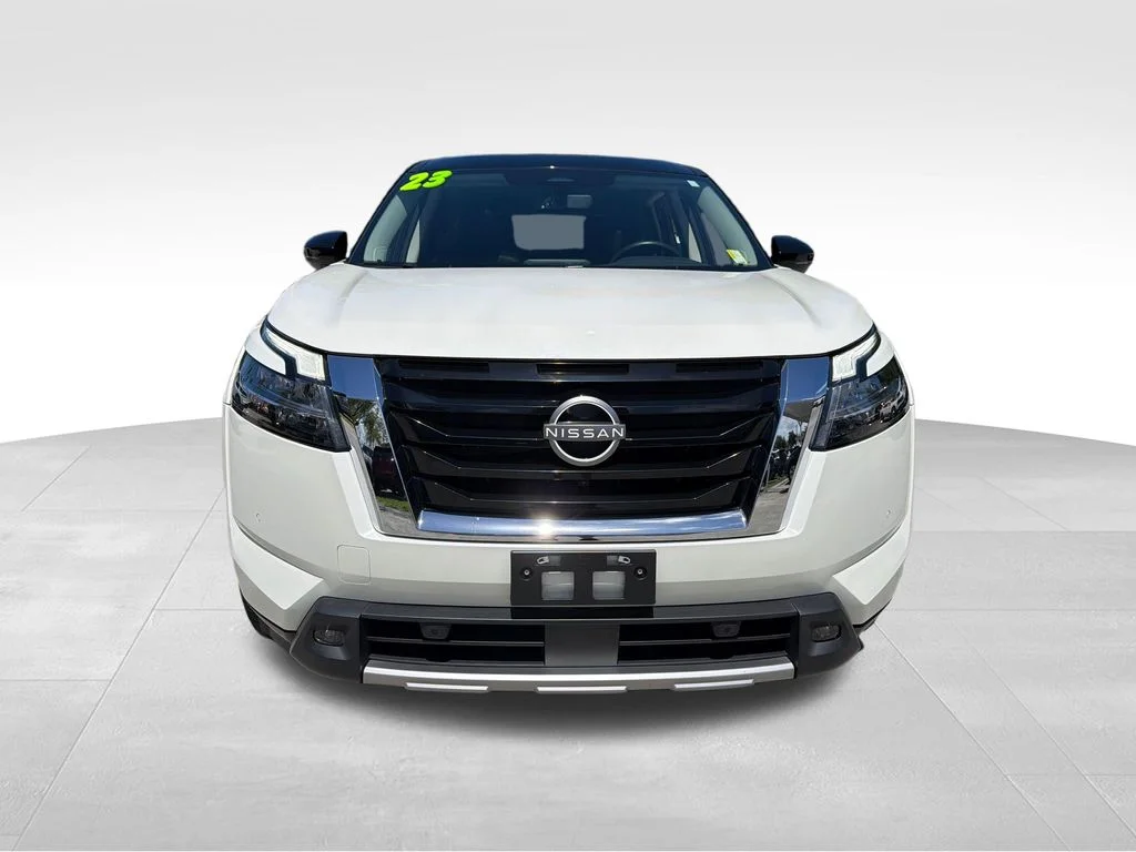 Certified Used 2023 White Nissan SL image 3