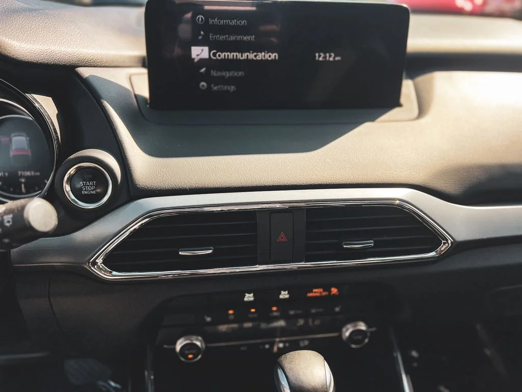 Used 2022 White Mazda Touring image 21