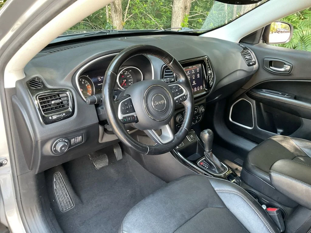 Used 2021 Silver Jeep Limited image 21