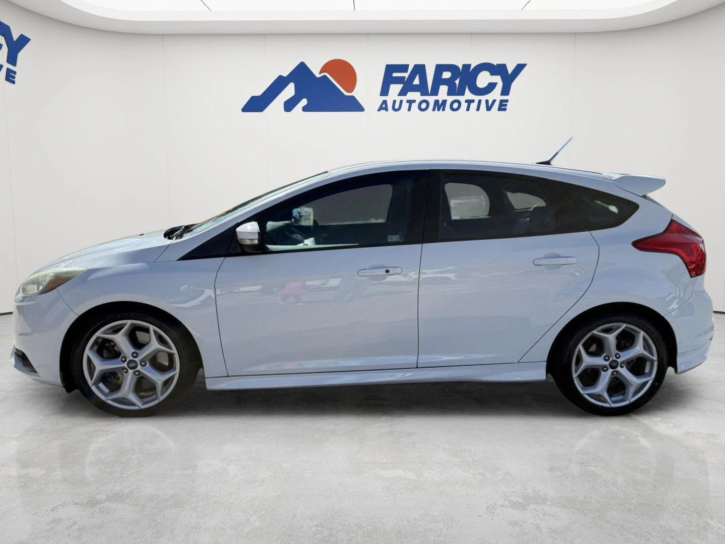 Used 2014 Ford Focus ST with VIN 1FADP3L94EL452702 for sale in Salida, CO
