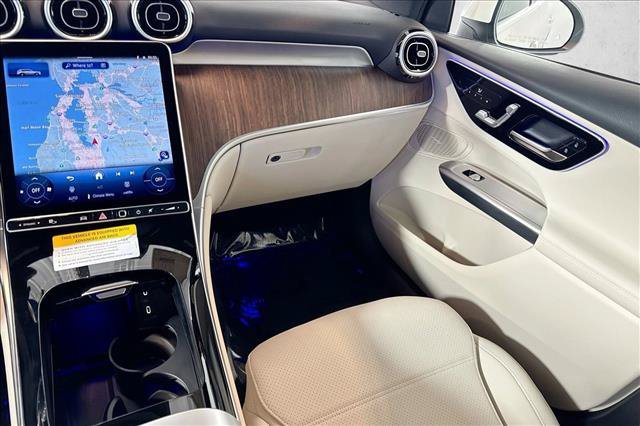 New 2026 Polar White Mercedes-Benz GLC 300 image 49