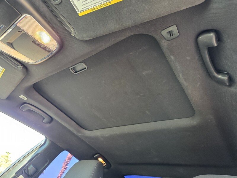 Used 2022 Gray Dodge SXT image 15