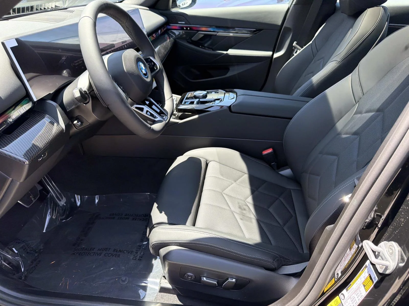 New 2027 Black Sapphire Metallic BMW eDrive40 image 16